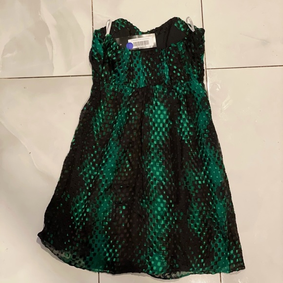 Alice & Trixie Silk Strapless Sweetheart Dress - Picture 3 of 7